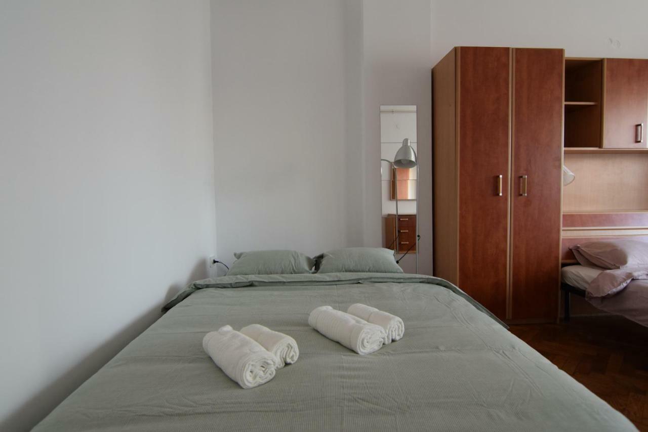 Resedinta Lui Calin - Downtown Park Cismigiu Apartment Bucureşti Ngoại thất bức ảnh